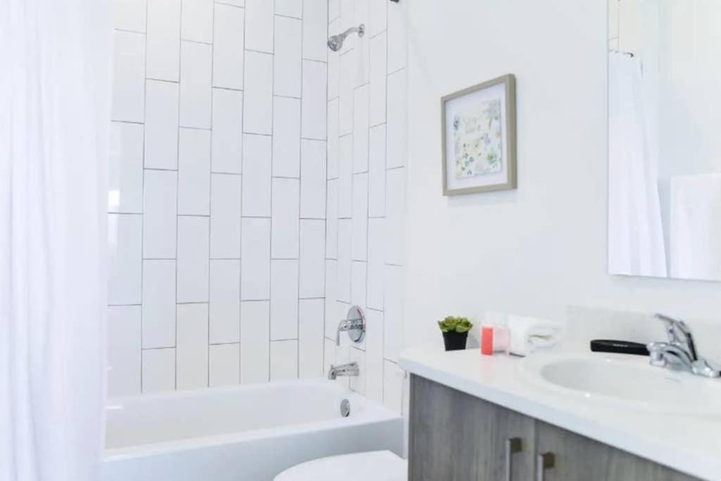 Outstanding Townhouse 18 Min From The Beach - Th2 Miami Luaran gambar